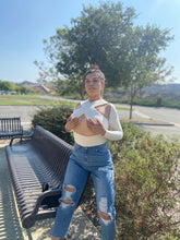 Load image into Gallery viewer, KIMMY STRAIGHT LEG MOM JEANS