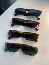 Load image into Gallery viewer, CLASSIC SUNNIES
